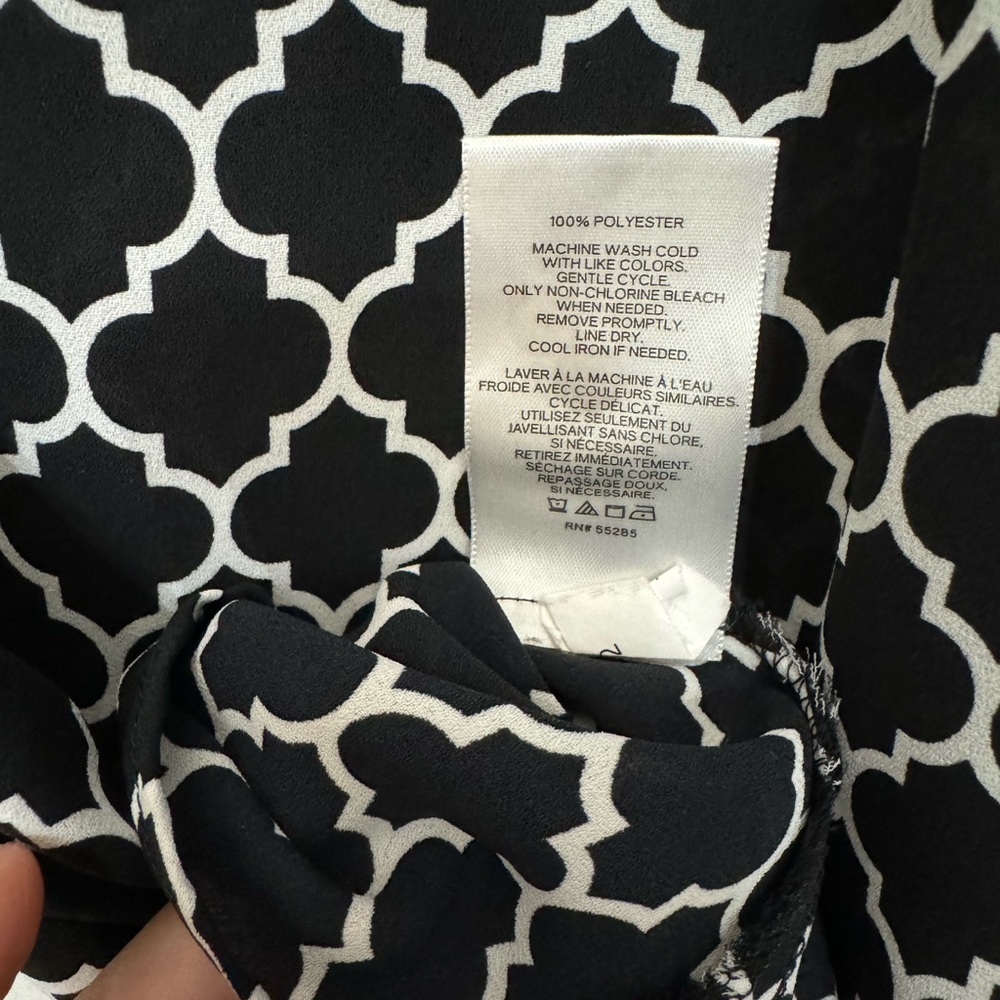 Express slim fit portofino button up shirt w/ 2 front pockets in trellis pattern - Picture 2 of 5